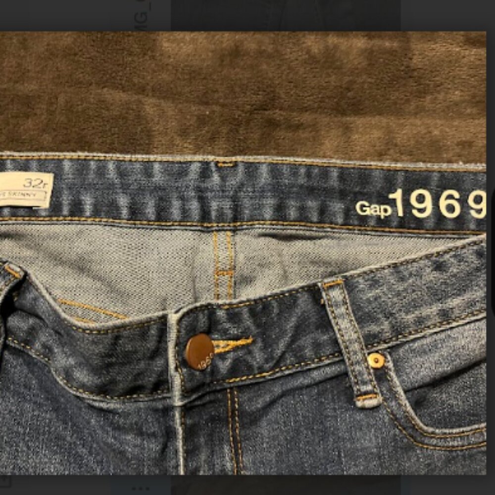 Jeans - Picture 2 of 3
